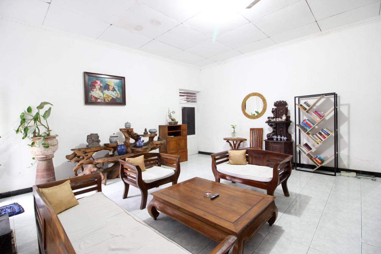 Reddoorz Near Rumah Sakit Wirosaban Salakan Luaran gambar